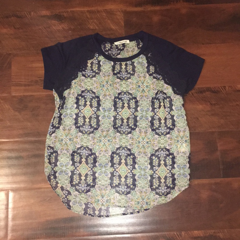 Shirt with special features.